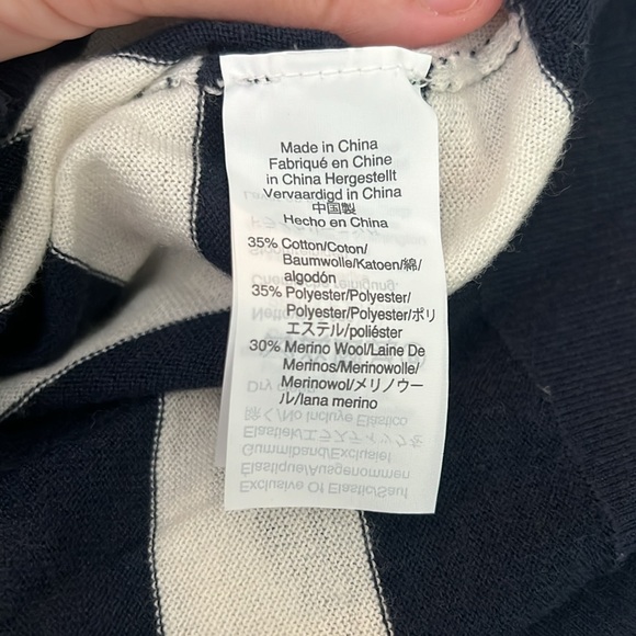 JCrew Scalloped Neck Sweater - Picture 7 of 9